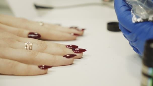Japoński manicure w polskim salonie kosmetycznym